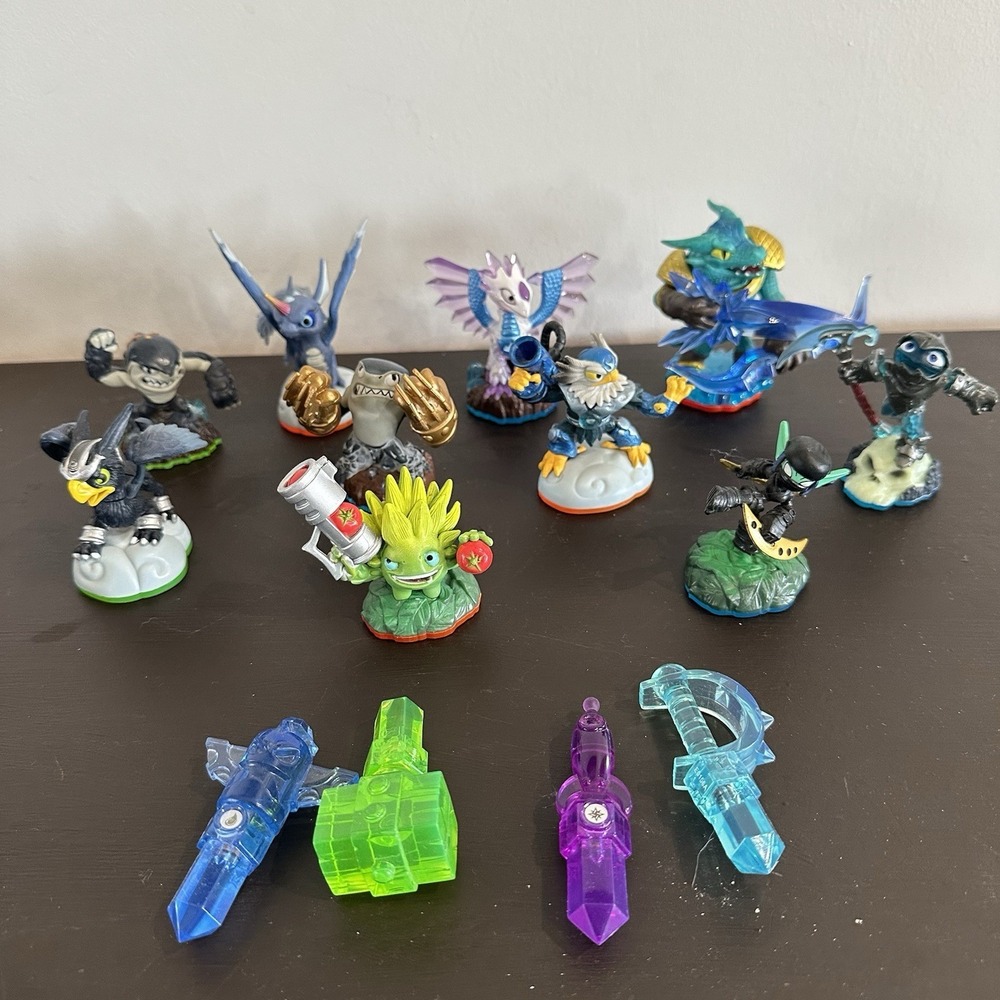 Lot Of 10 Skylanders Figures & Hammer Sword Traps